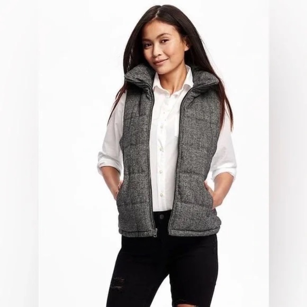 Old Navy Herringbone Frost Free Puffer Vest
